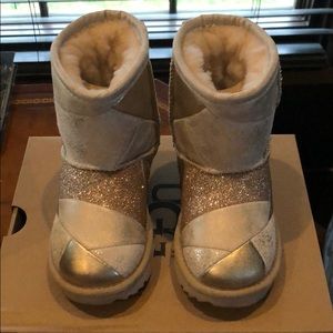 Toddler UGG classic short patchwork boots